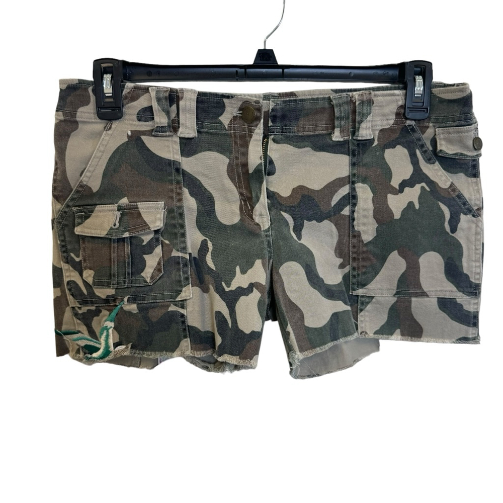 Women's Doki-Geki Shorts, Size L, Green Camo